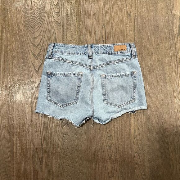 Garage Midi Jean Shorts Light Wash Distressed Raw Hem Size 1 - Picture 7 of 9